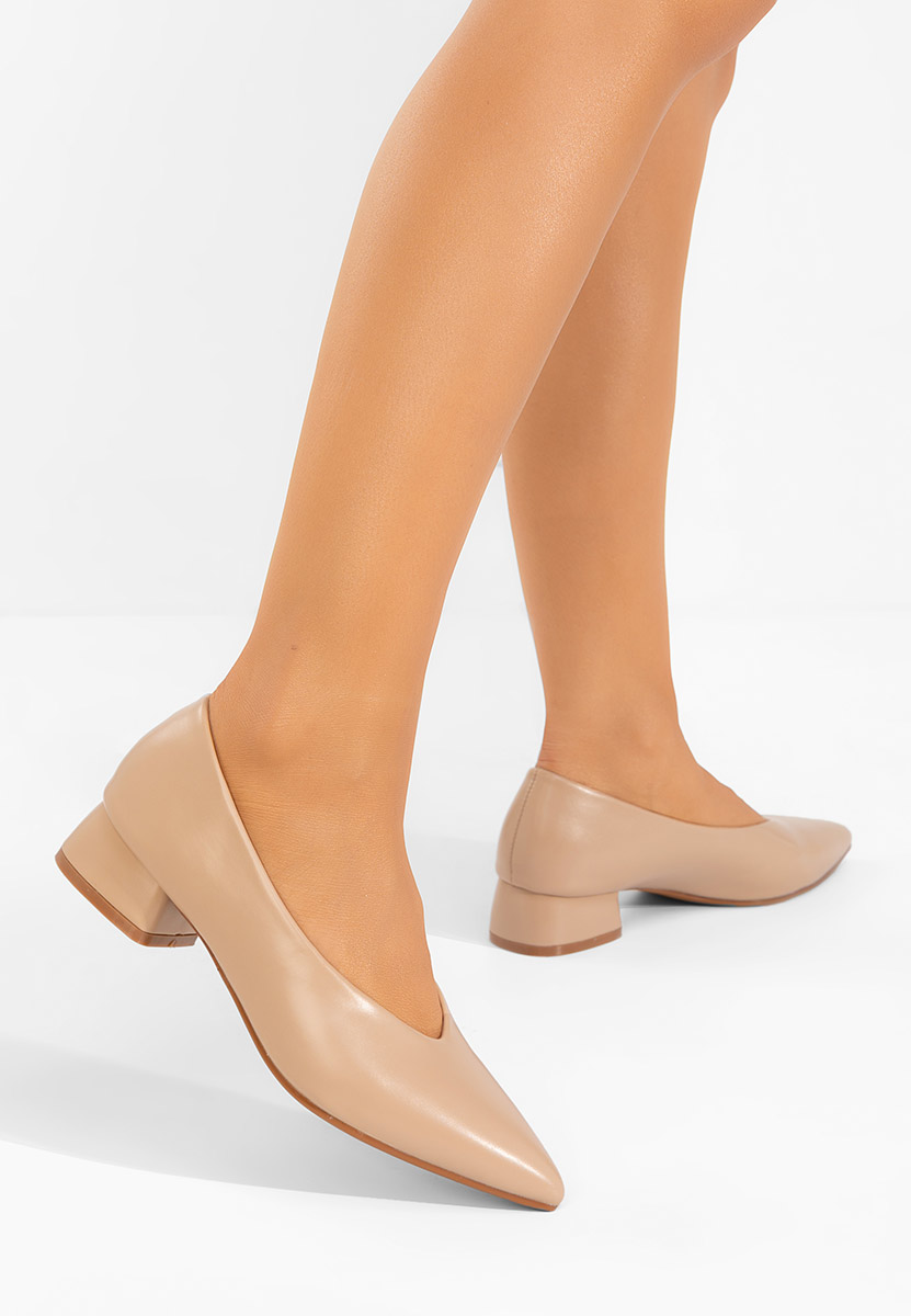 Béžové lodičky na hrubom opätku Sarilia