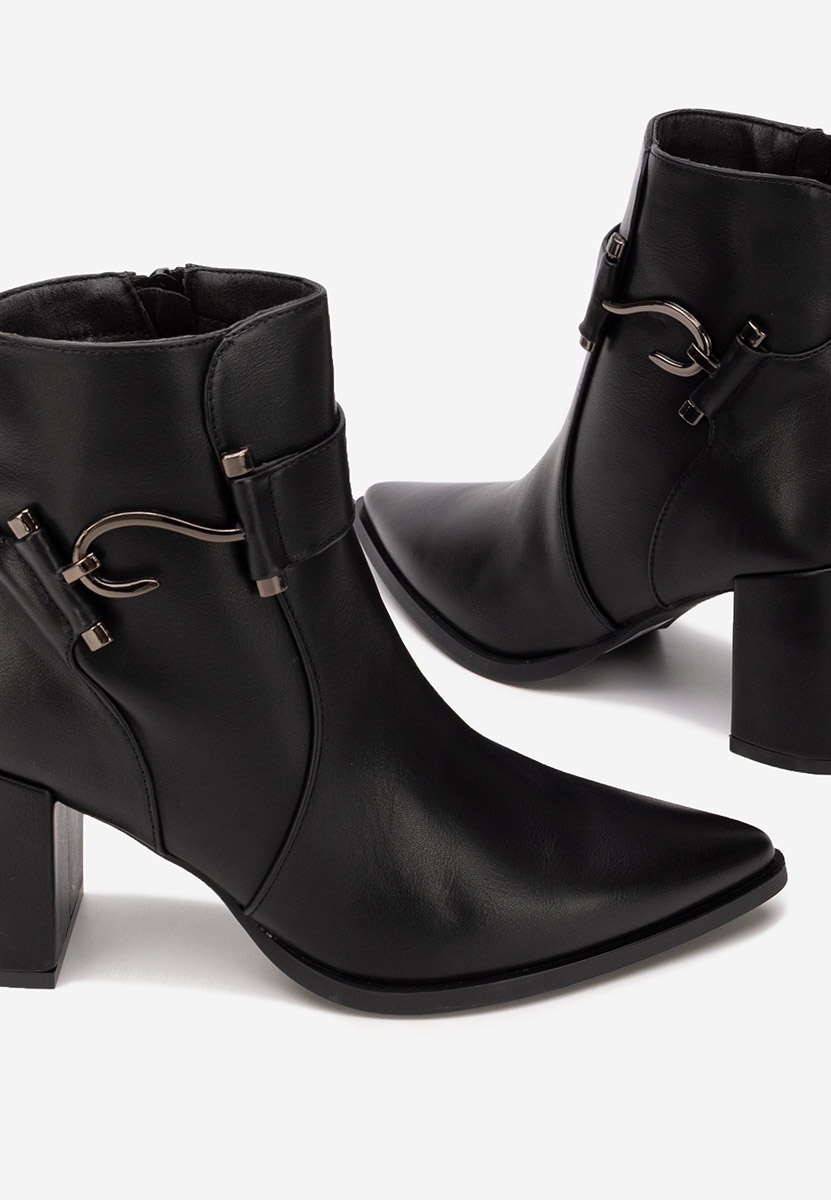 Čierne členkové čižmy na hrubom podpätku Savira