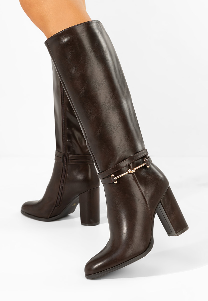 Hnedé čižmy na hrubom podpätku Dresara