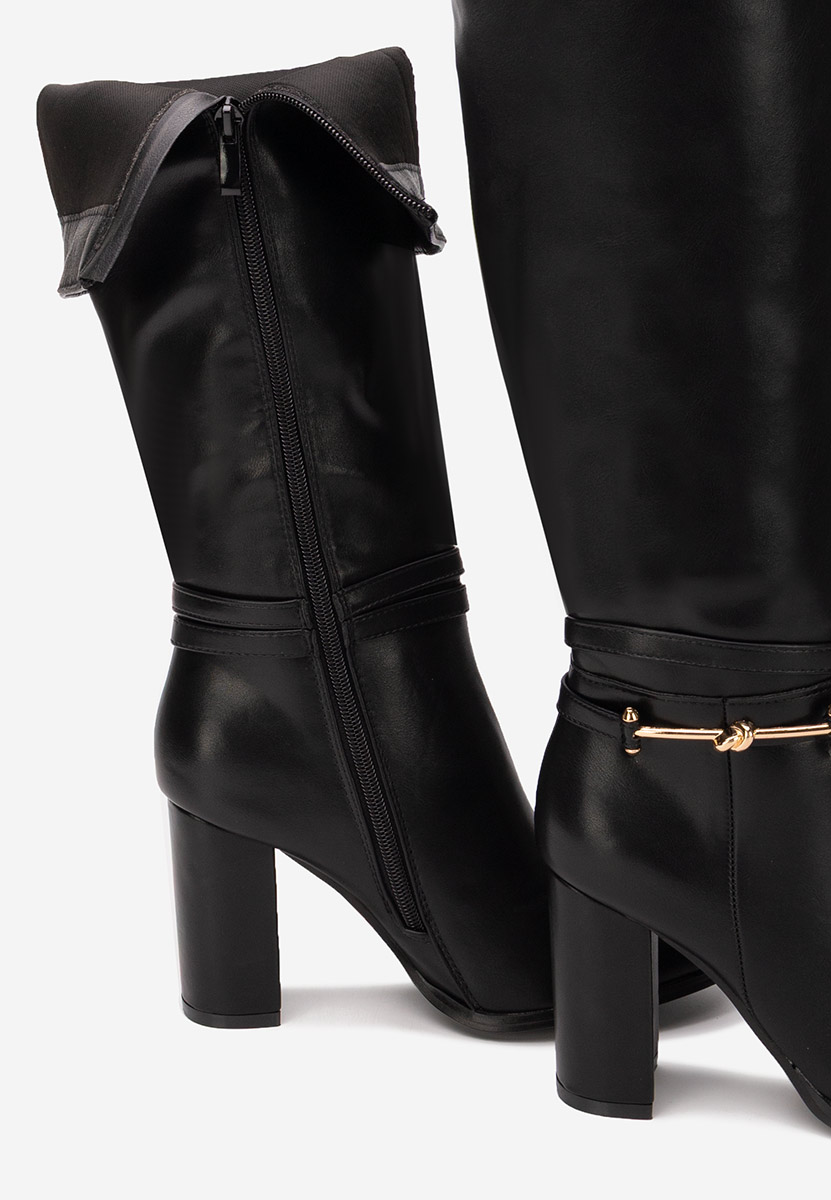 Čierne čižmy na hrubom podpätku Dresara