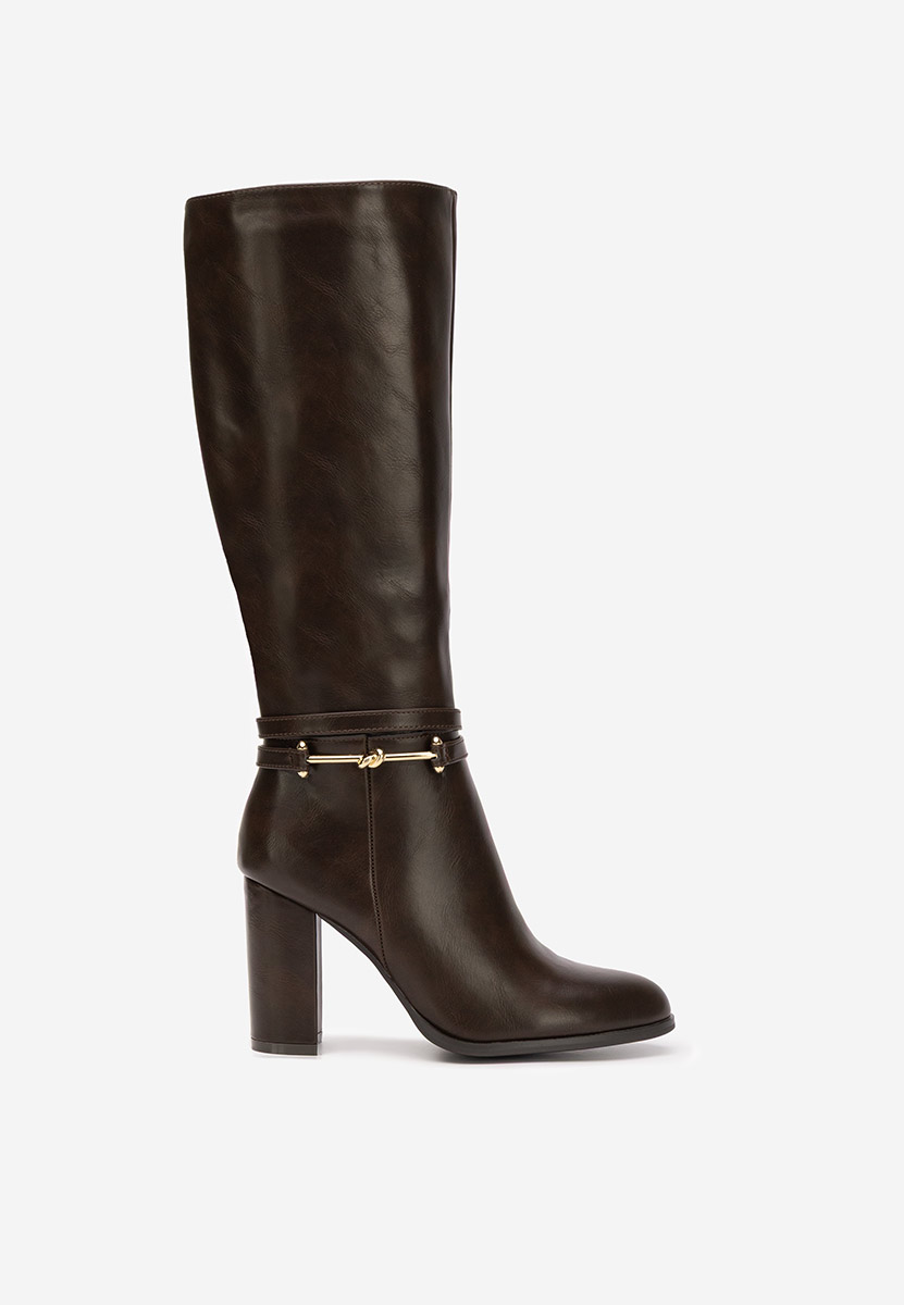 Hnedé čižmy na hrubom podpätku Dresara