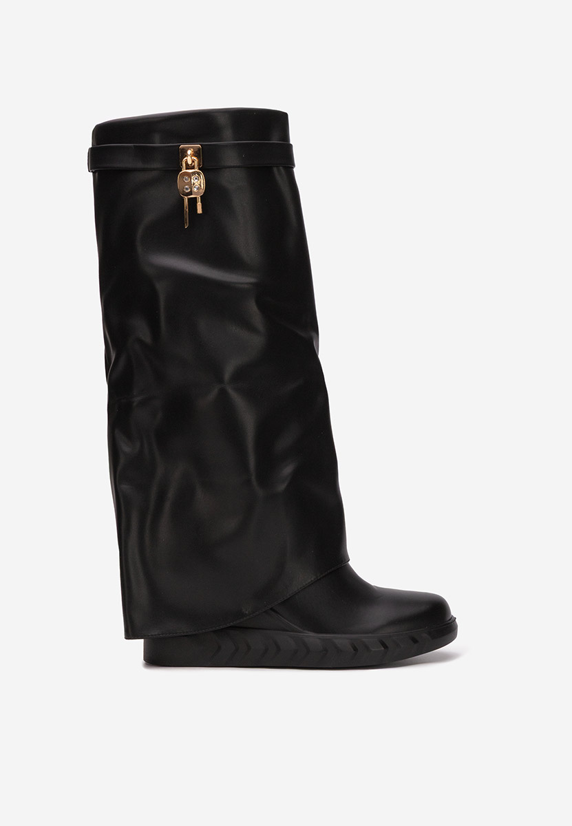 Čierne čižmy na platforme Ipira