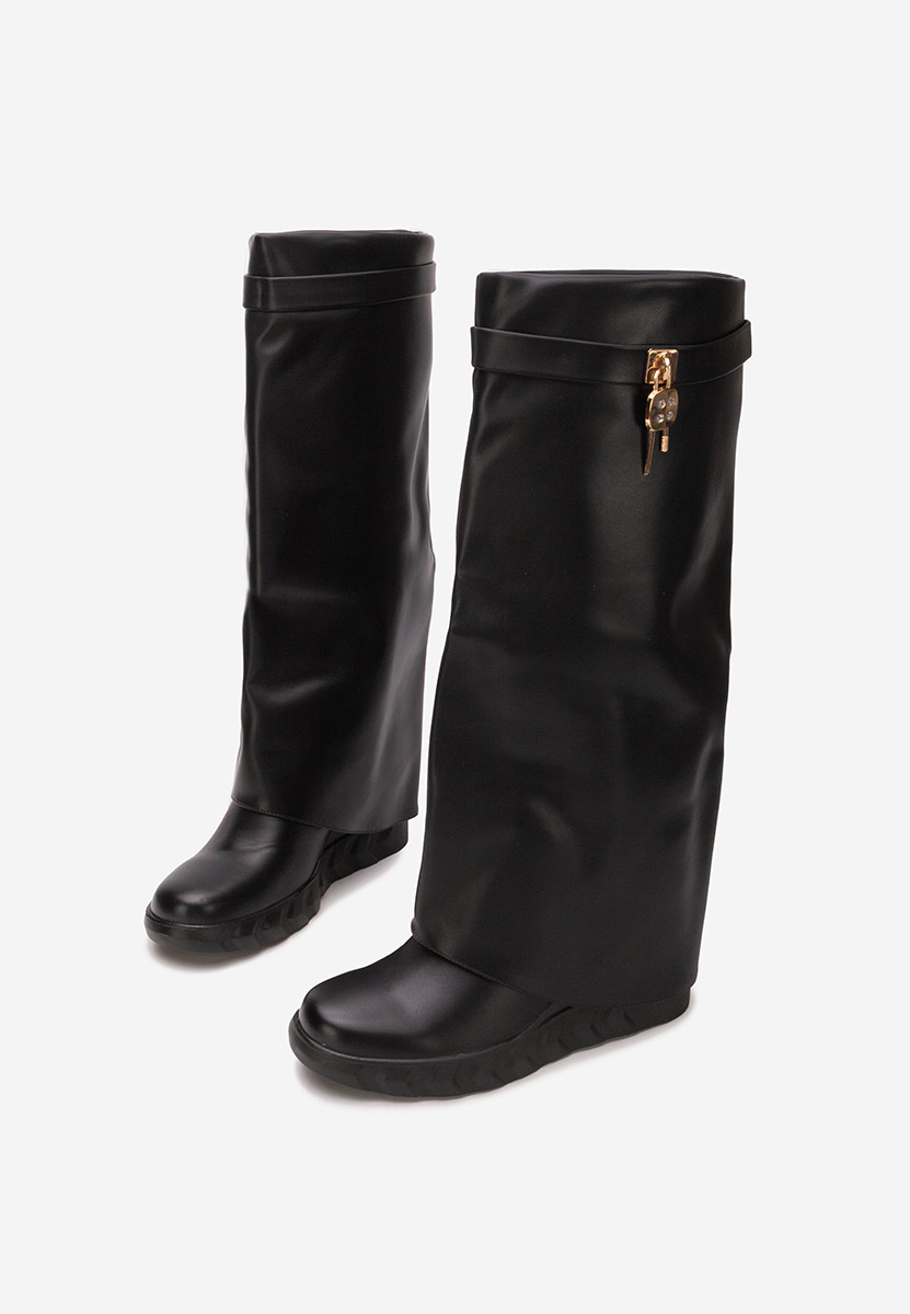 Čierne čižmy na platforme Ipira