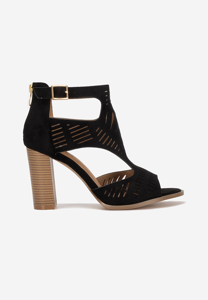 Čierne sandále na hrubom opätku Cassey