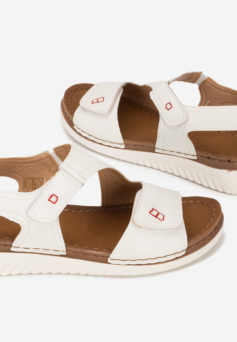 Biele dámske nízke sandále Metina V2