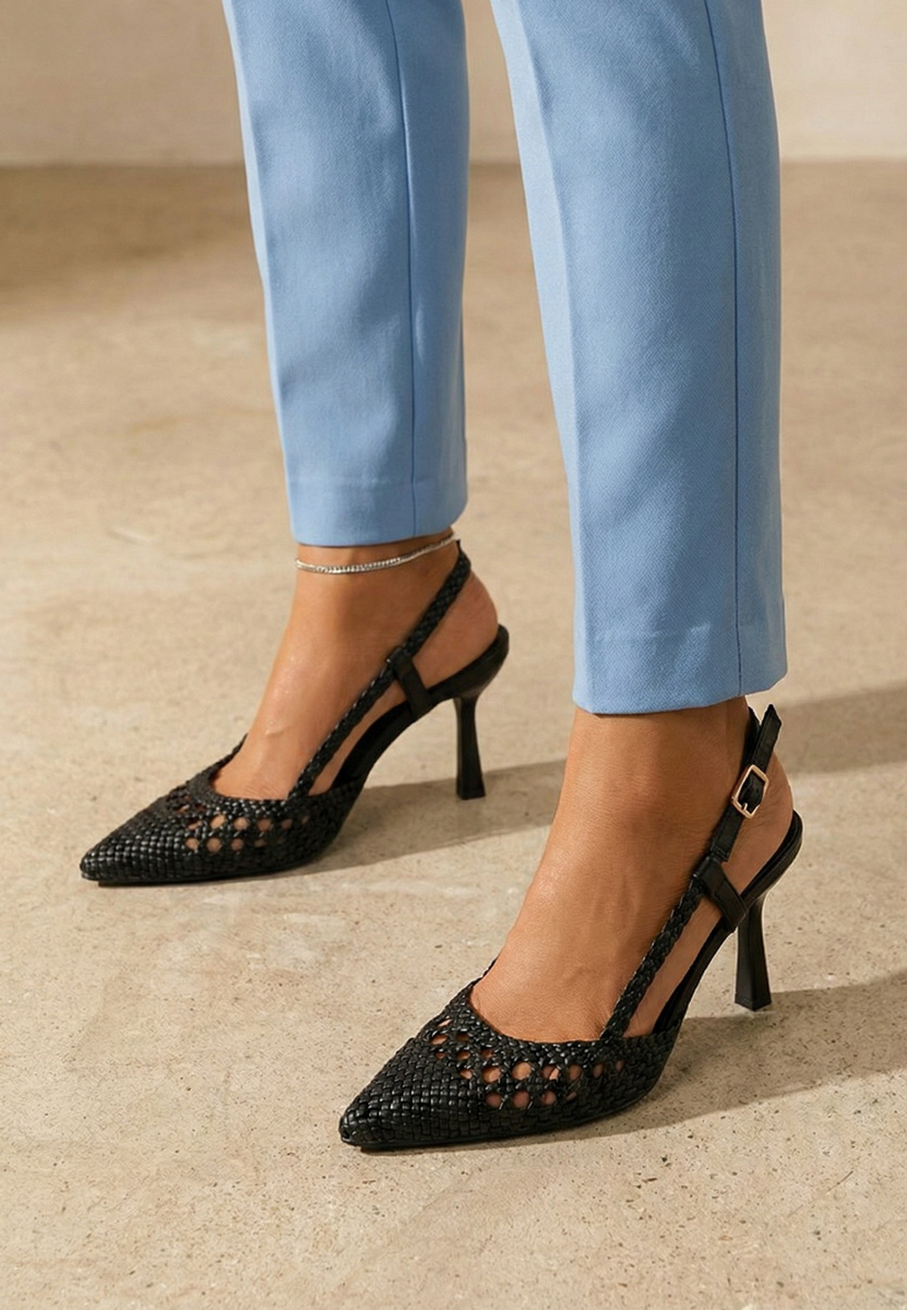 Čierne lodičky s otvorenou pätou Heliosa