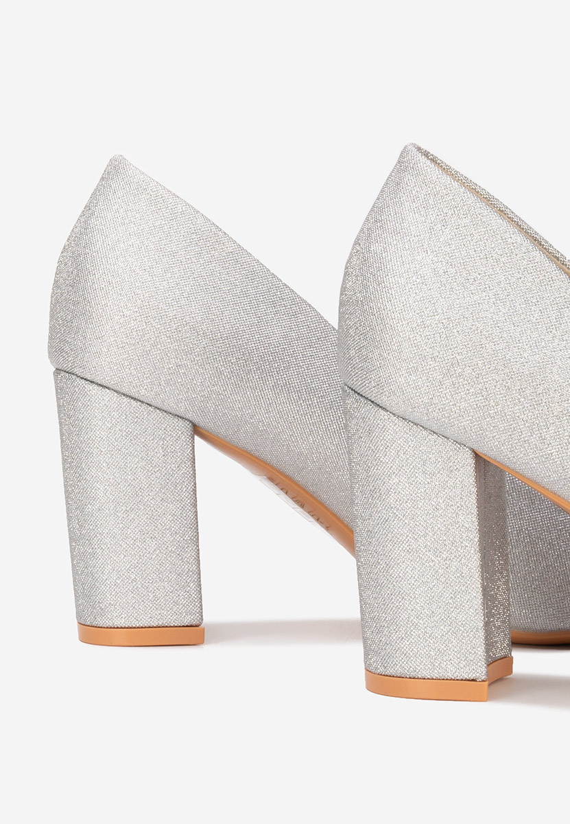 Strieborné lodičky na hrubom opätku Sineva