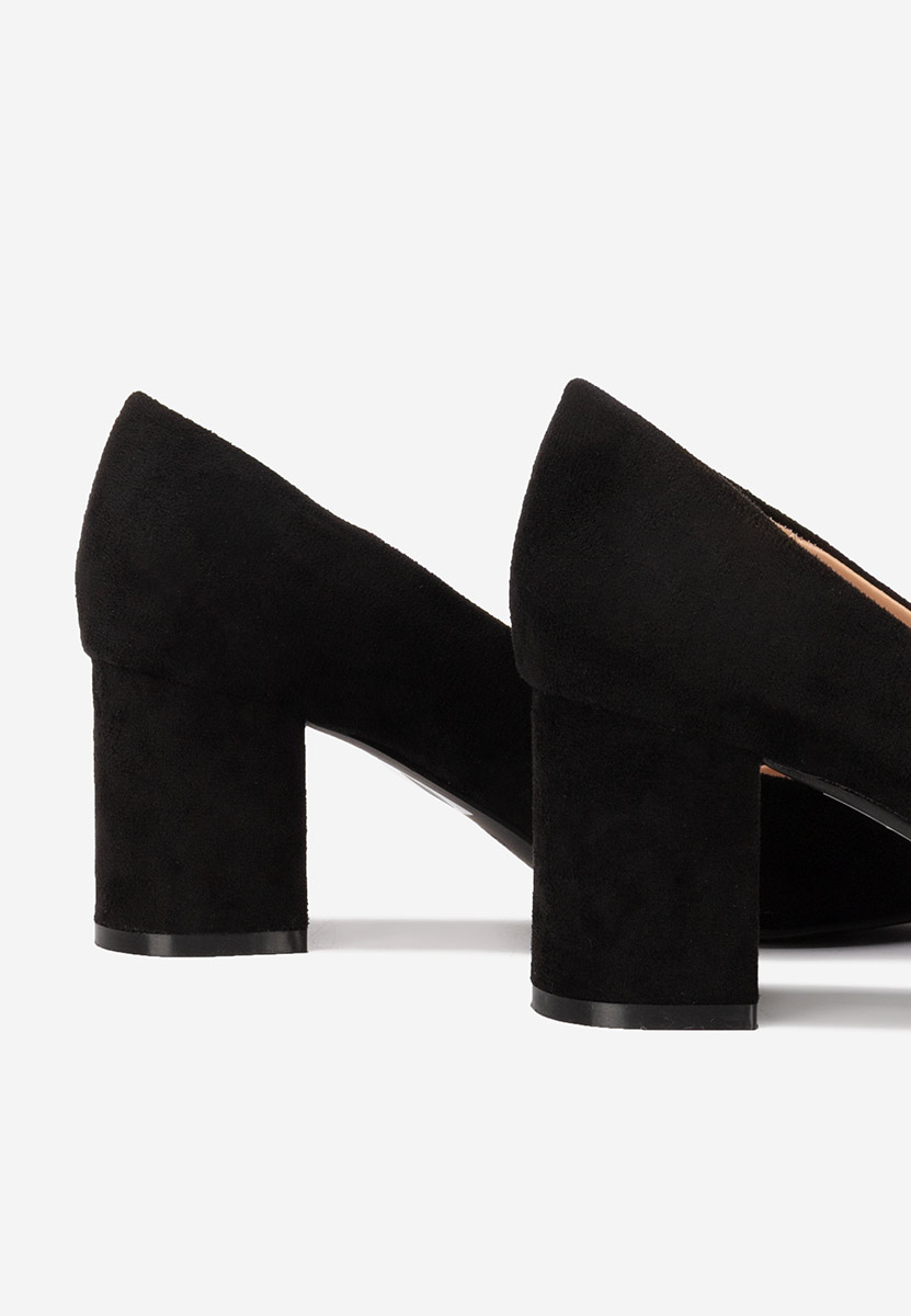 Čierne lodičky na hrubom opätku Jolenia