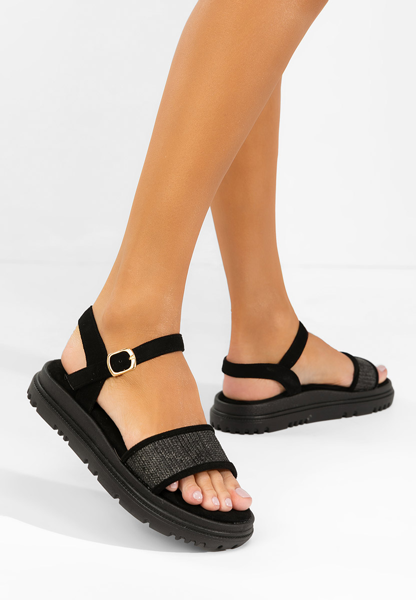 Čierne sandále na platforme Donetia