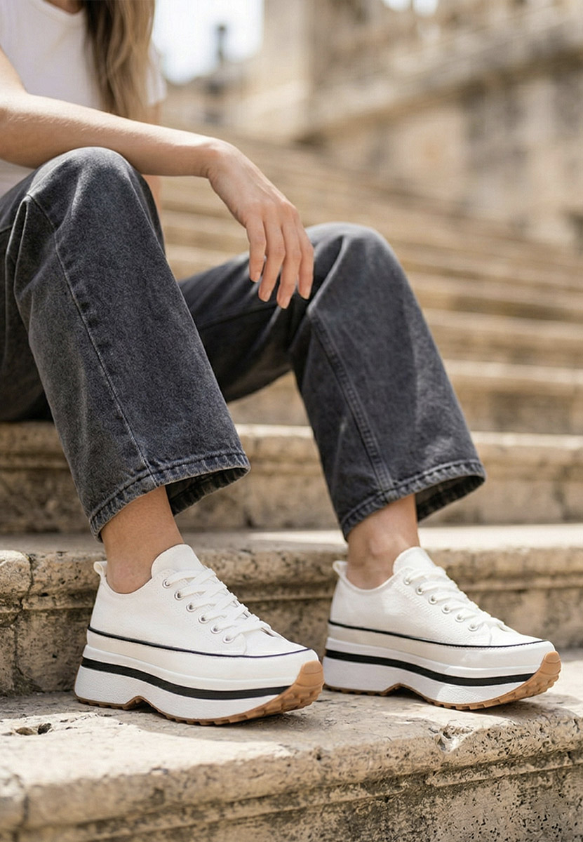 Biele tenisky na platforme Cathleen