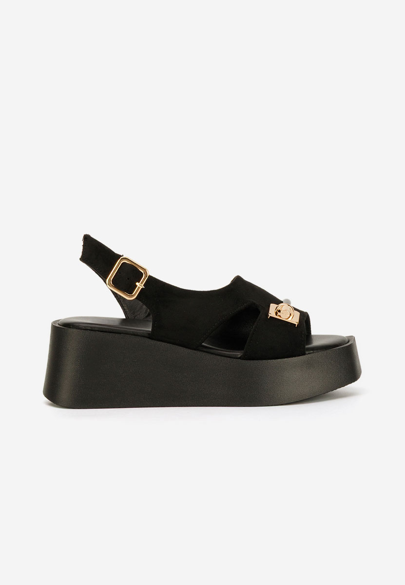 Čierne sandále na platforme Levy