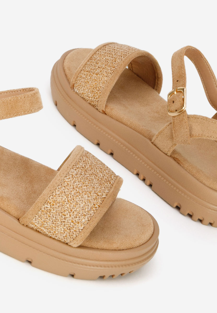 Camelové sandále na platforme Donetia