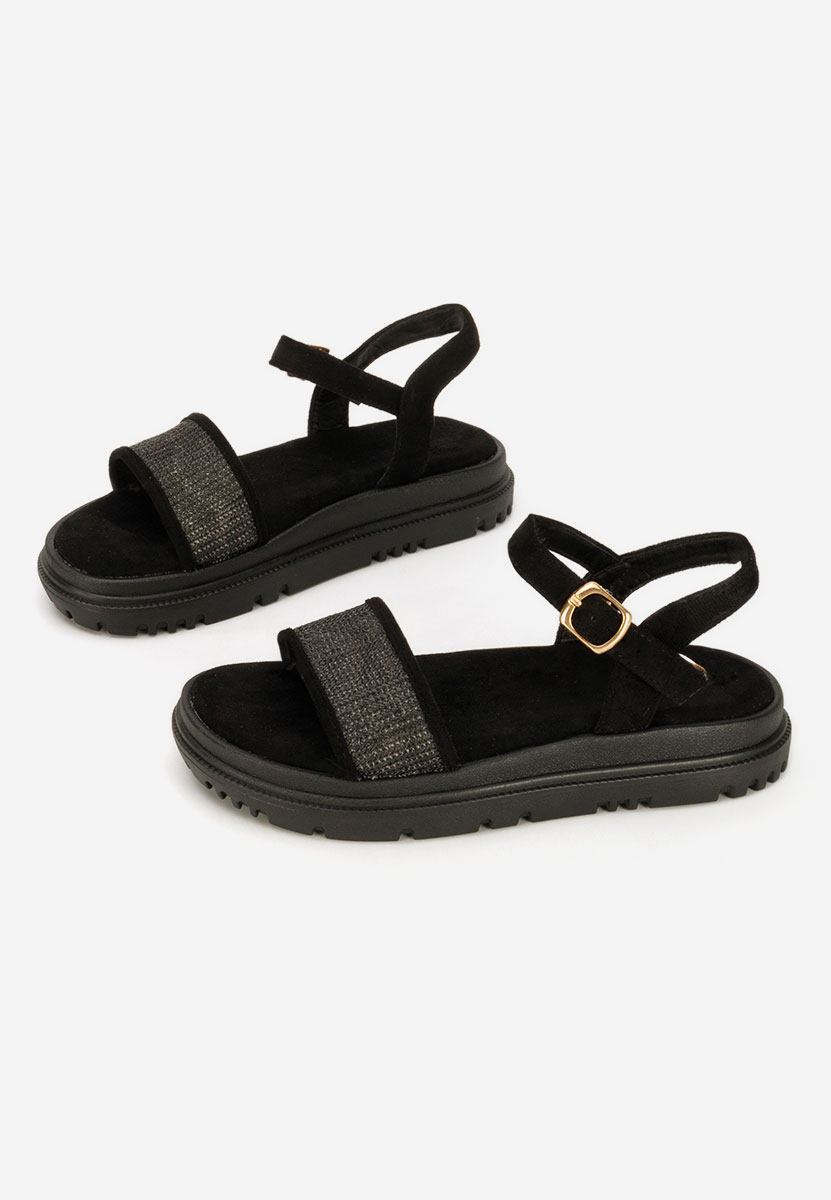 Čierne sandále na platforme Donetia