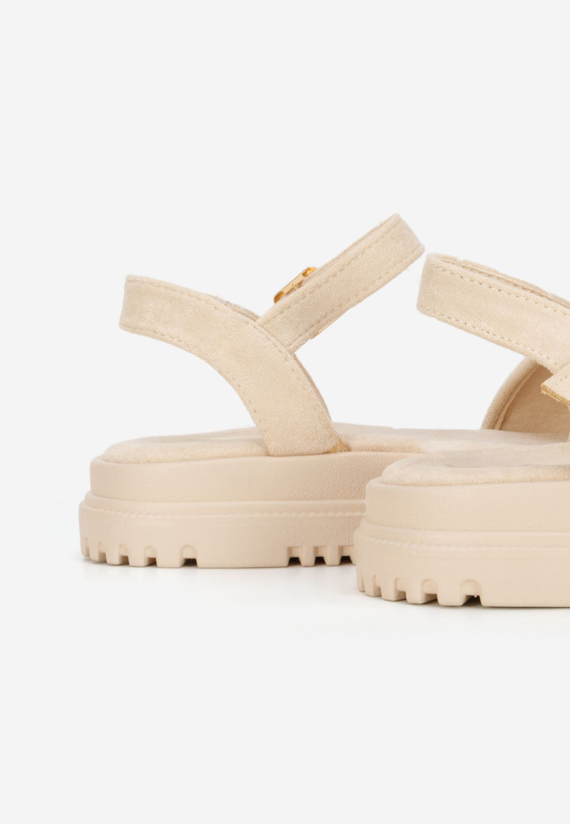 Béžové sandále na platforme Donetia