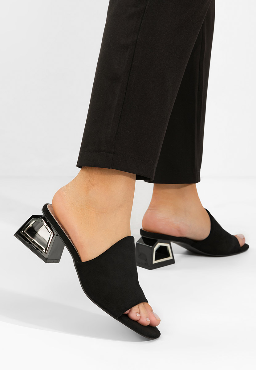 Čierne šľapky na opätku Alesandria