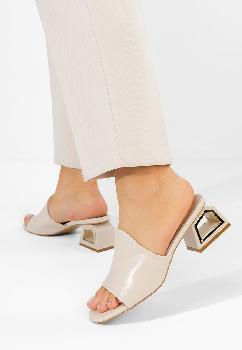 Béžové šľapky na opätku Alesandria